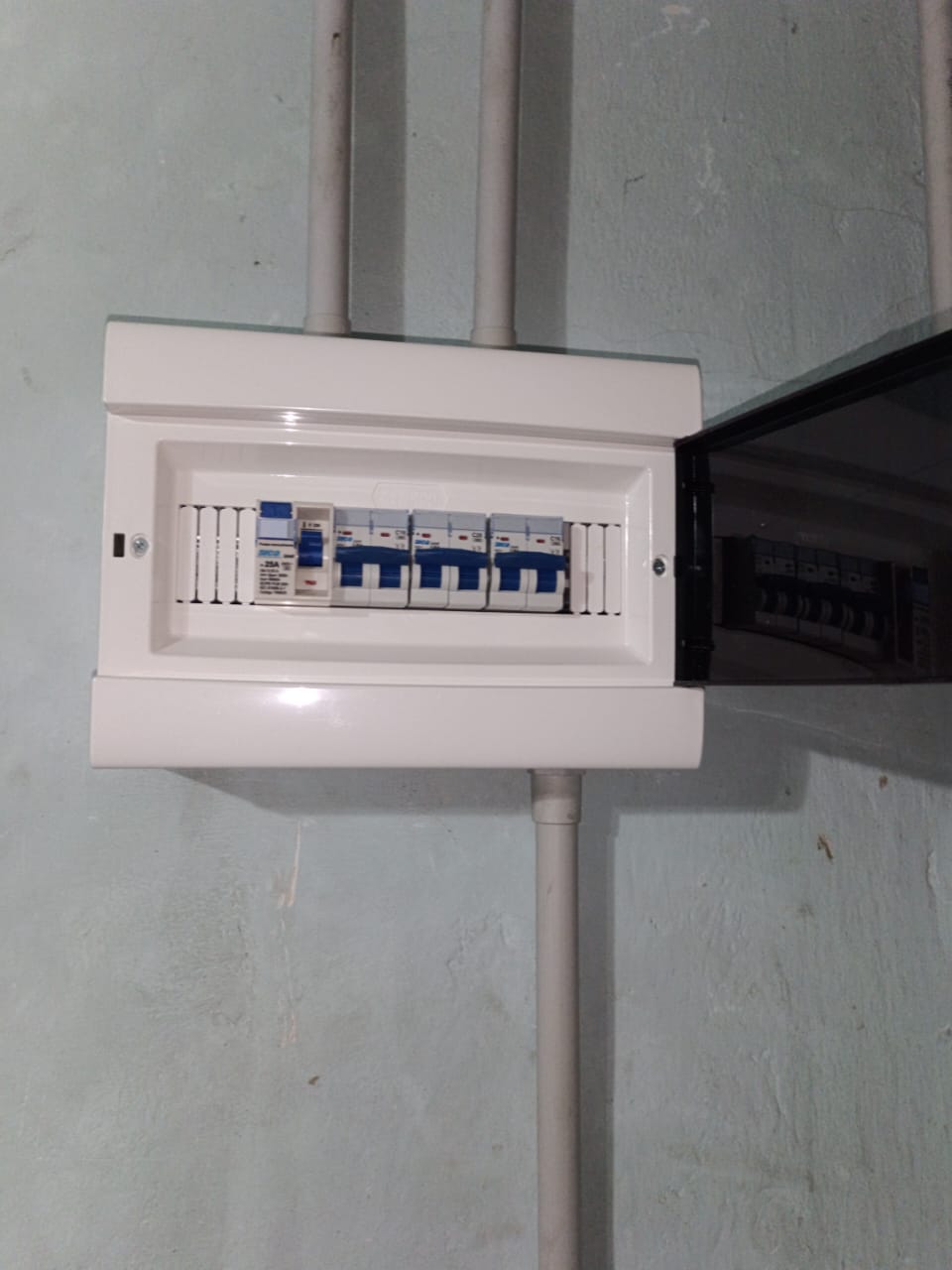Mantenimiento eléctrico preventivo para comercios